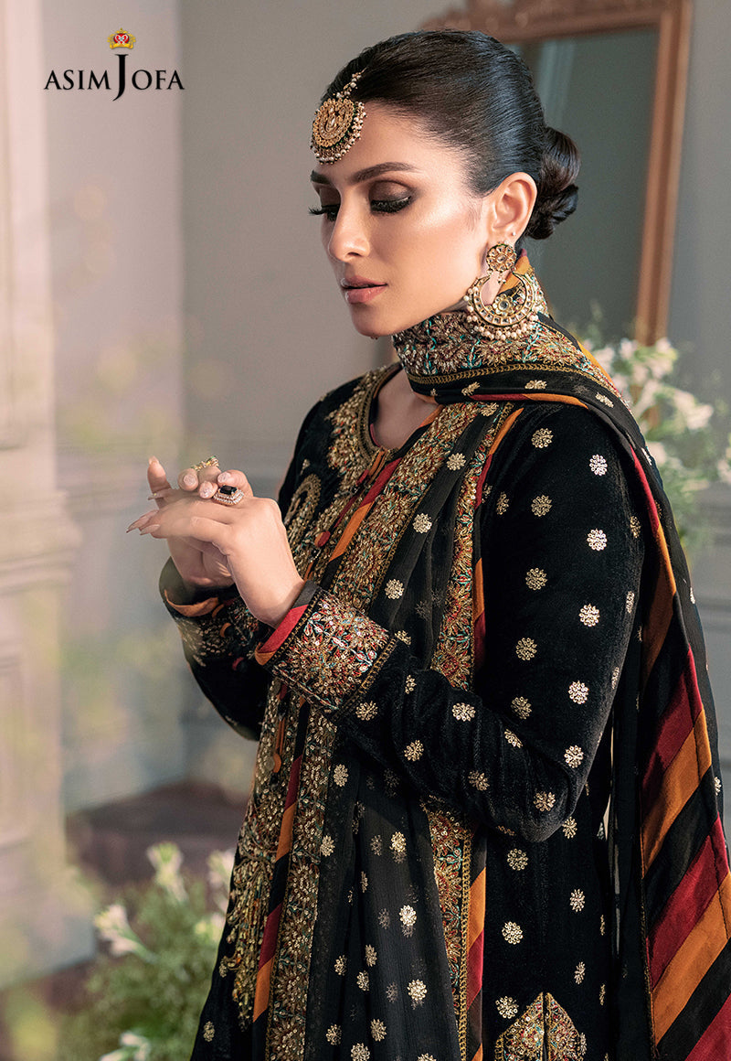 Asim Jofa Zimmil Micro Velvet 9000 luxury embroidered 3pc suit with net dupatta and silk trouser – RS Royal Fashion.
