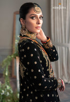 Asim Jofa Zimmil Micro Velvet 9000 luxury embroidered 3pc suit with net dupatta and silk trouser – RS Royal Fashion.
