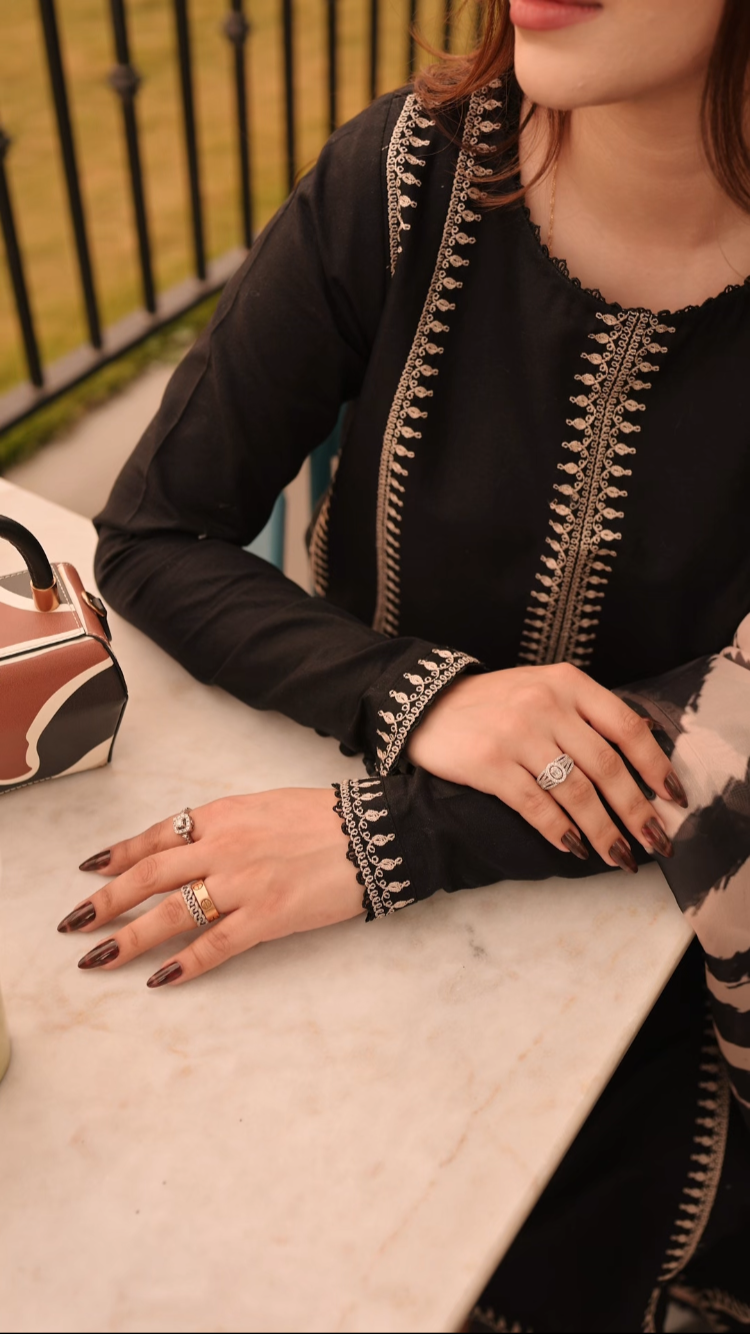 Zara Shahjahan Dhanak 3PC Embroidered Suit