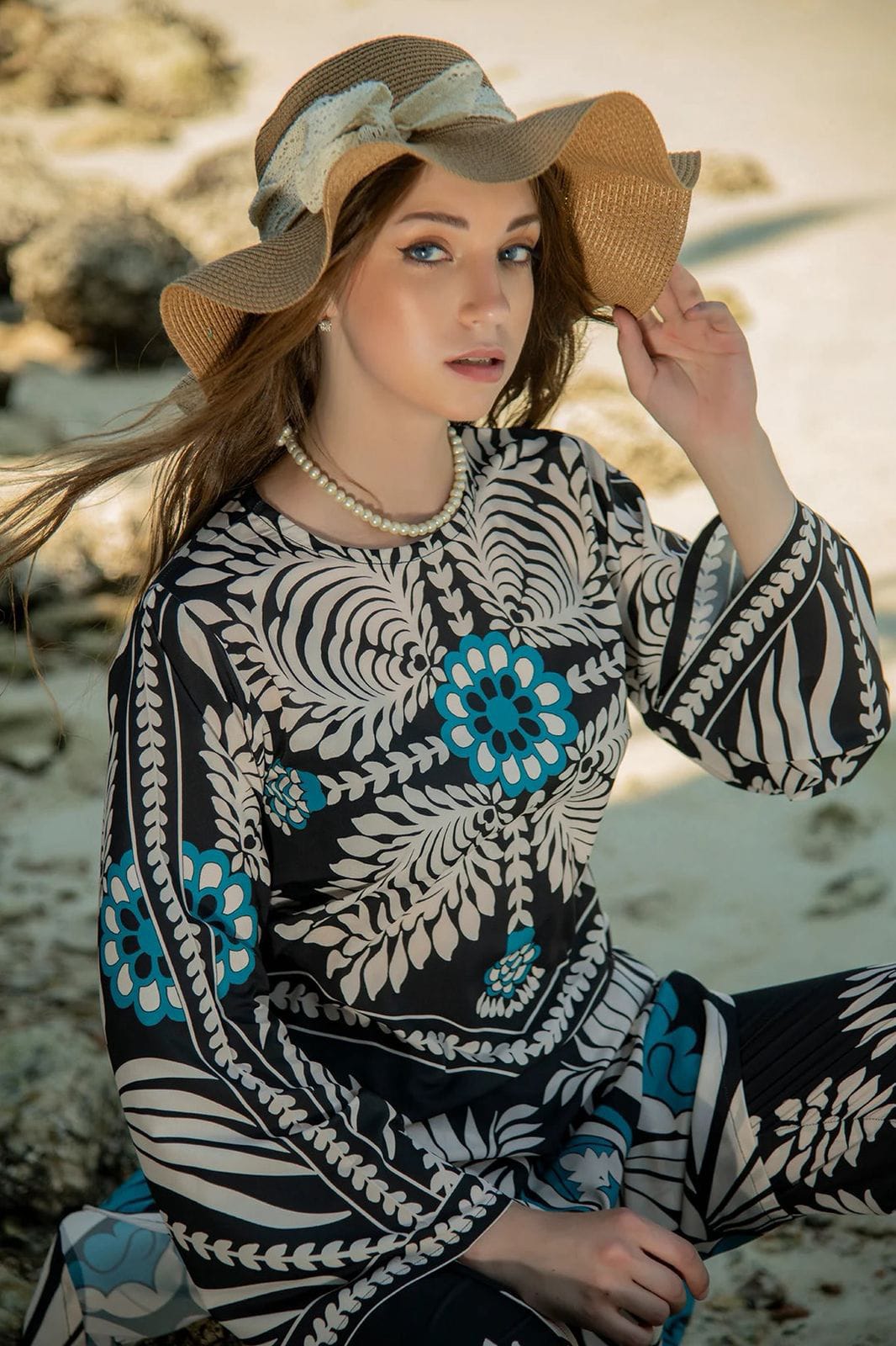 Lulusar Shamooz Silk Digital Printed 3Piece Suit