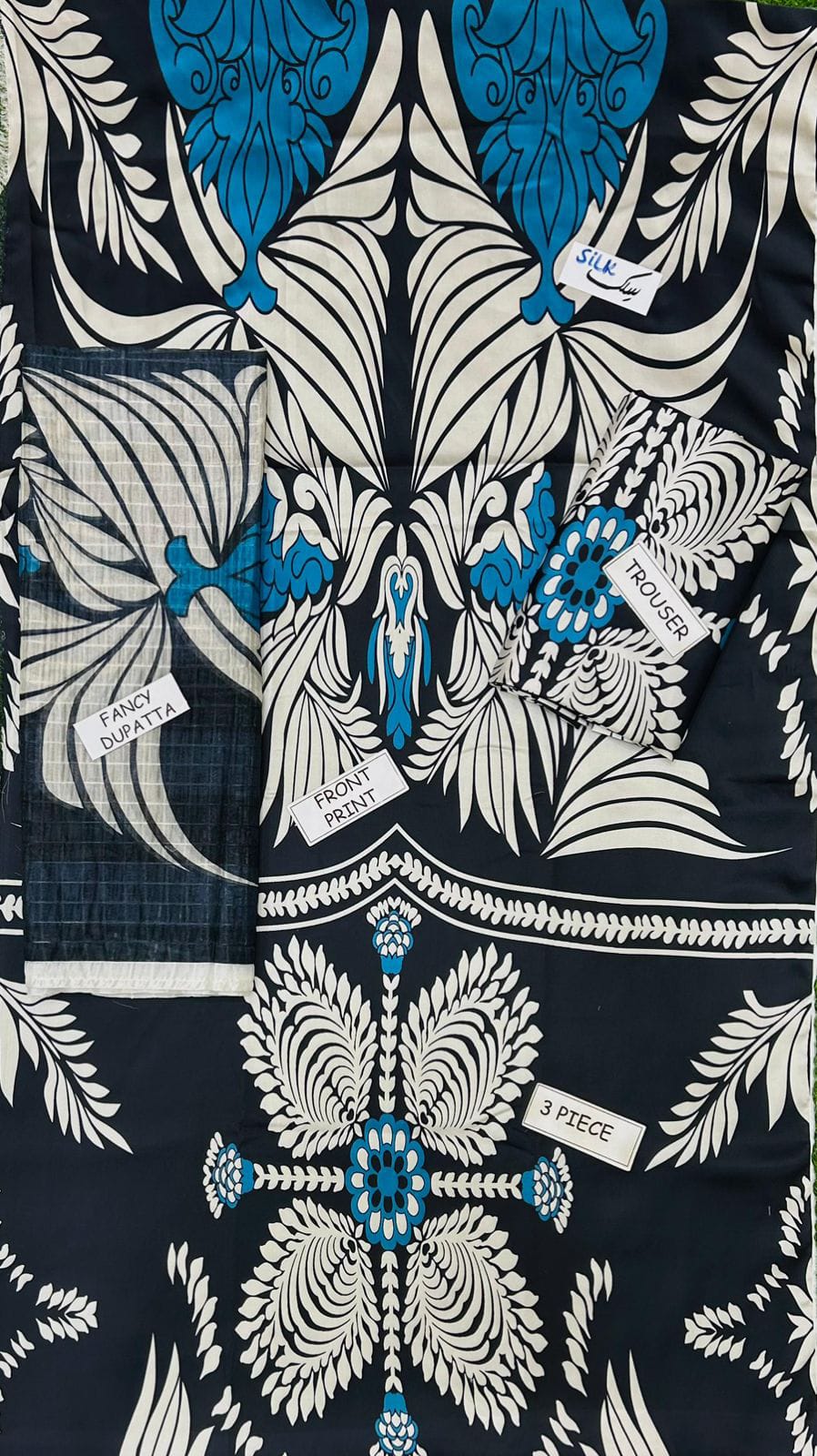 Lulusar Shamooz Silk Digital Printed 3Piece Suit