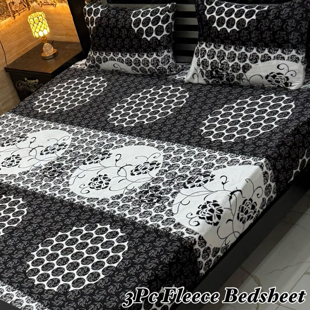 Cozy Checkered Fleece Bedsheet
3Pc Soft Fleece Bedsheet – King Size
